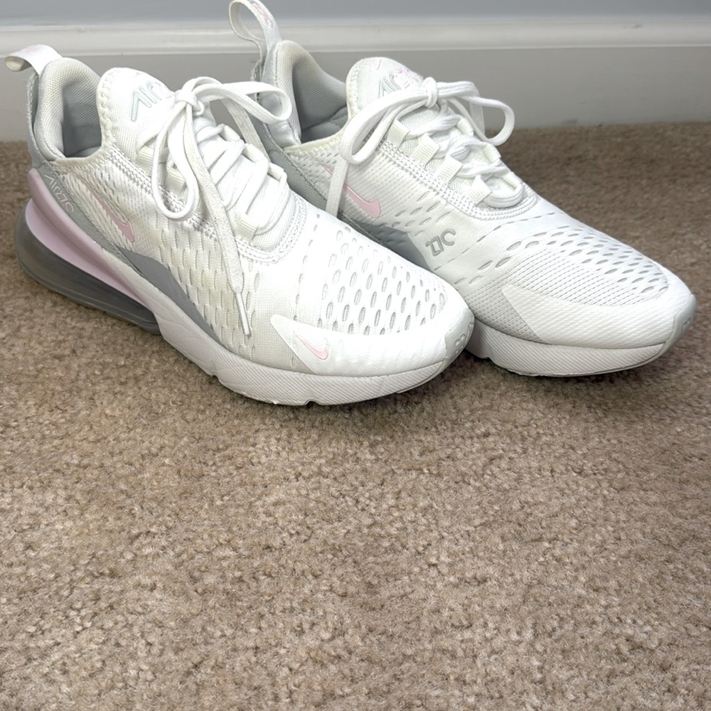 Women’s Nike Air Max 270